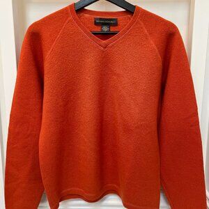 Banana Republic Men’s V-Neck Sweater – Size Small – 100% Wool – Burnt Orange